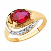 Кольцо из золота с рубиновым корундом и фианитами