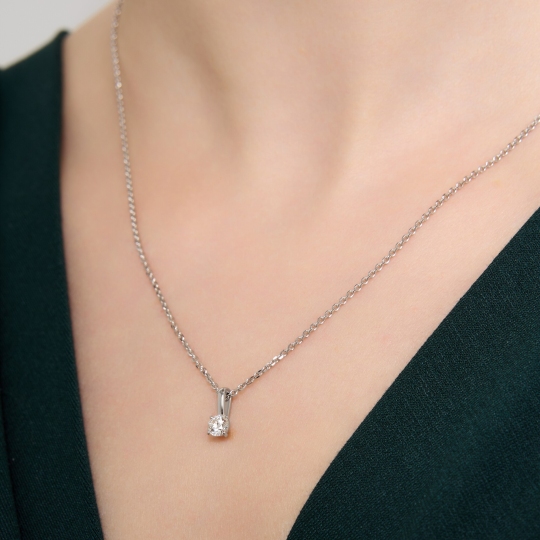 Подвеска из белого золота с бриллиантом 0,3 ct