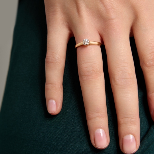 Кольцо из золота с бриллиантом 0,3 ct
