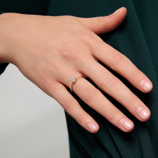 Кольцо из золота с бриллиантом 0,3 ct