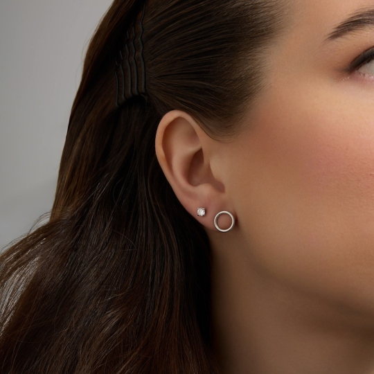 Одиночная серьга из серебра