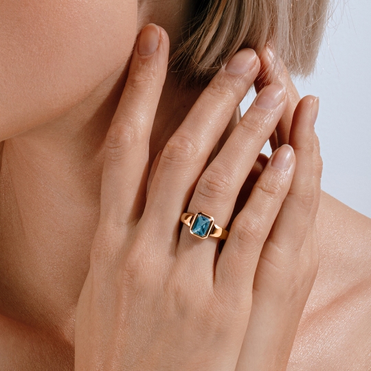 Кольцо из золота с ситаллом топаз London