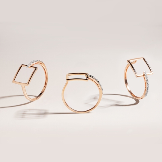 Кольцо из золота с фианитами