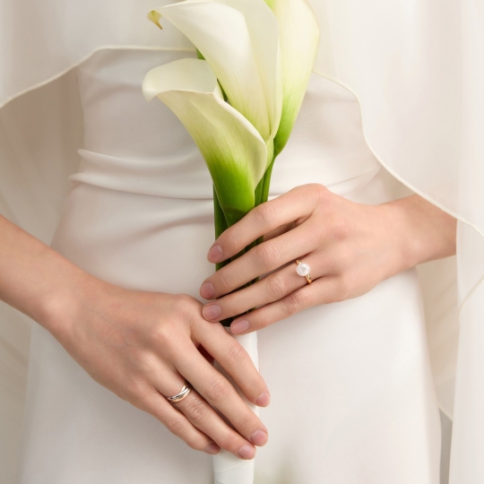 Обручальное кольцо из золота