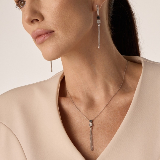 Колье из белого золота с бриллиантами