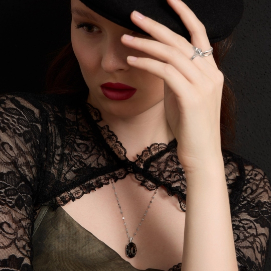 Подвеска из серебра с ювелирным кристаллом