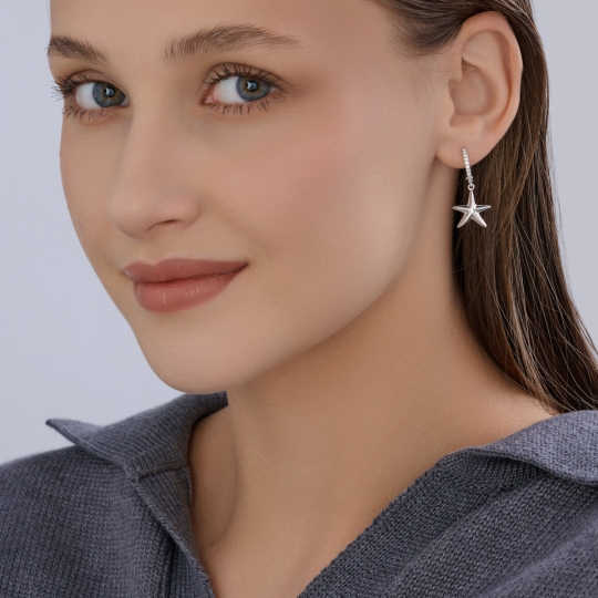 Серьги из серебра с фианитами