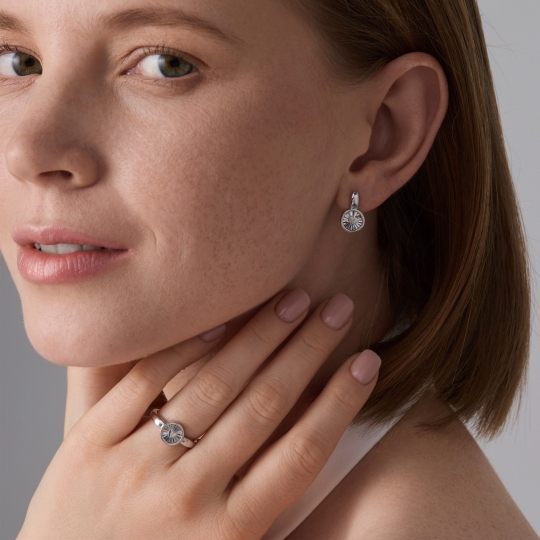 Серьги из серебра с бриллиантами
