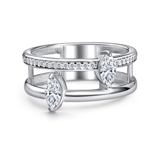 Кольцо из серебра с фианитами