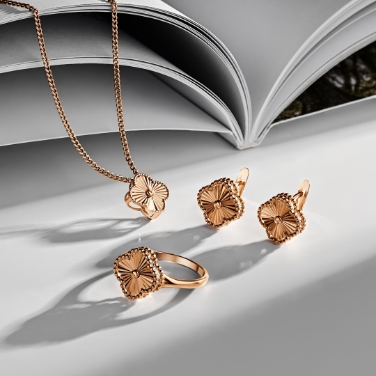 Серьги из золота