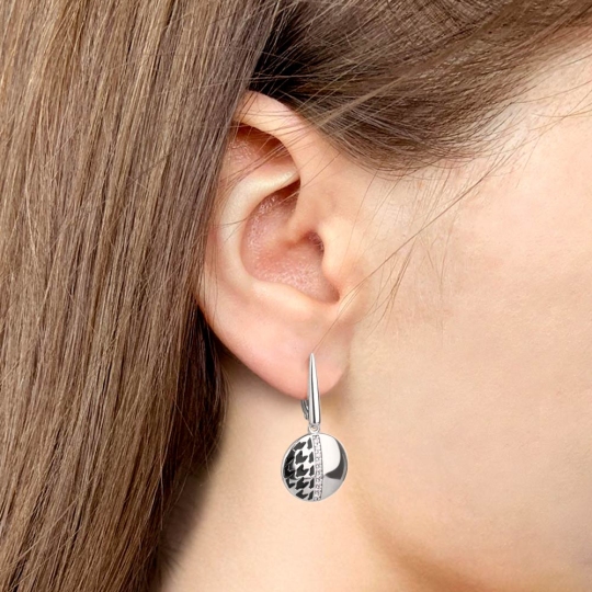 Серьги из серебра с эмалью и фианитами