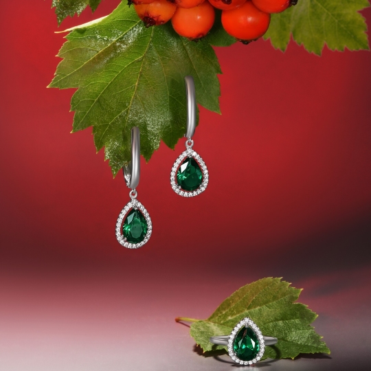 Серьги из серебра с фианитами