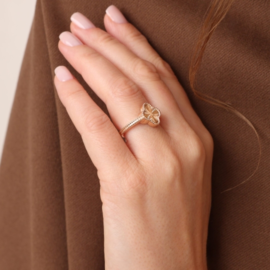 Кольцо из золота