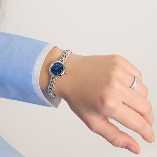 Женские серебряные часы с фианитами