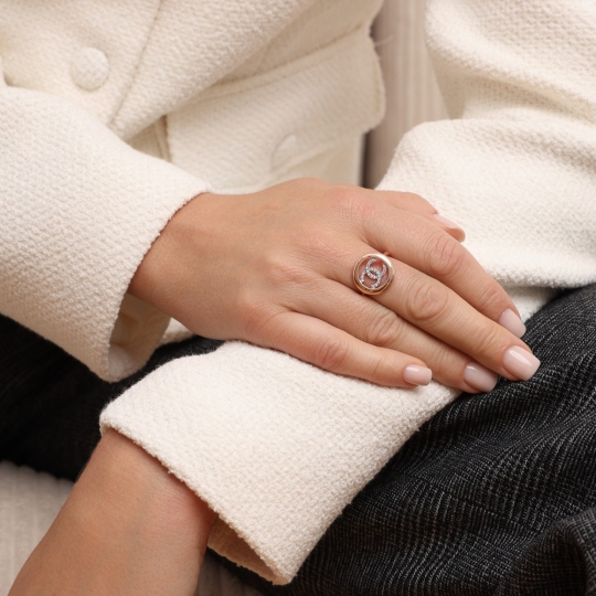 Кольцо из золота с фианитами