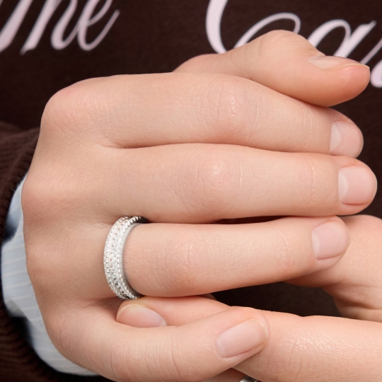 Кольцо из серебра с фианитами