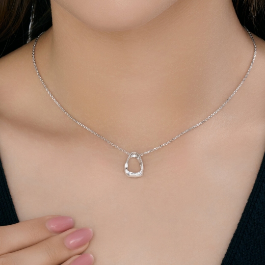 Колье из серебра