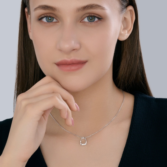 Колье из серебра