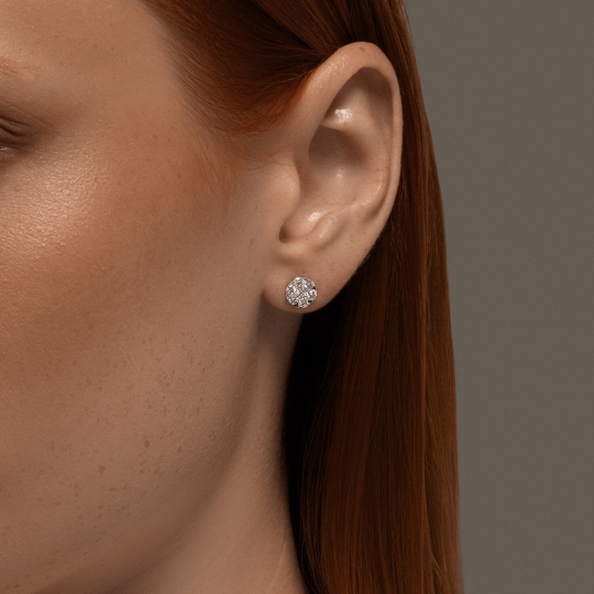 Серьги из белого золота с выращенными бриллиантами и рубинами