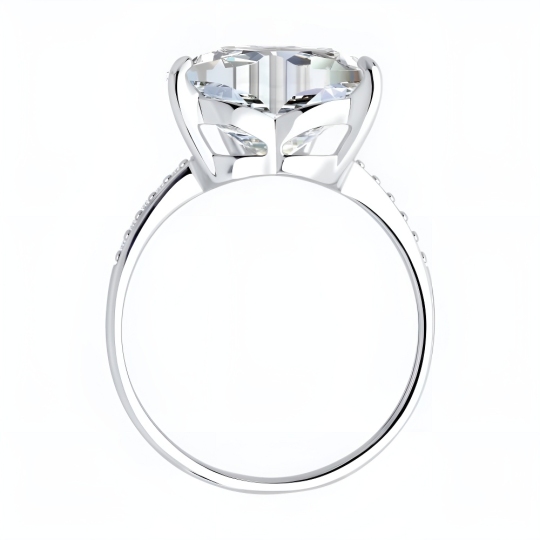 Кольцо из серебра с фианитами