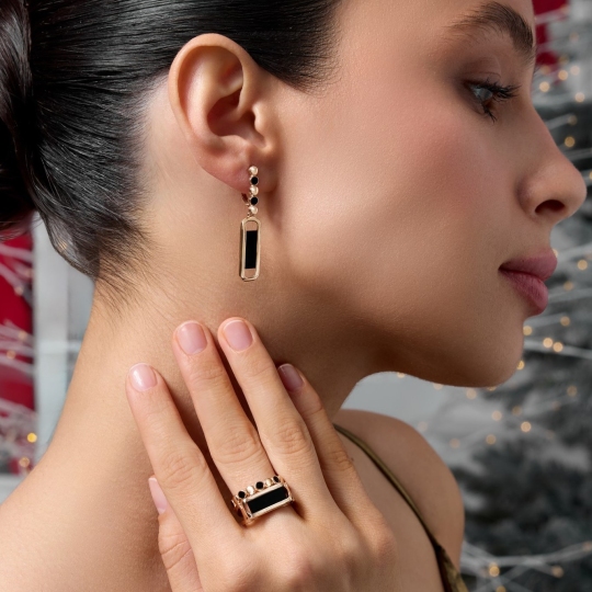 Серьги из золота с эмалью и фианитами