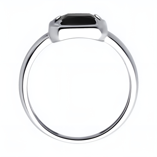 Кольцо из серебра с ониксом