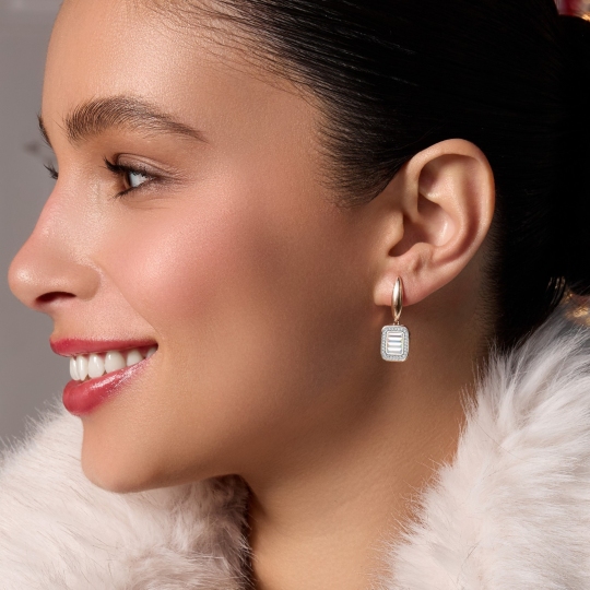 Серьги из золота с бриллиантами