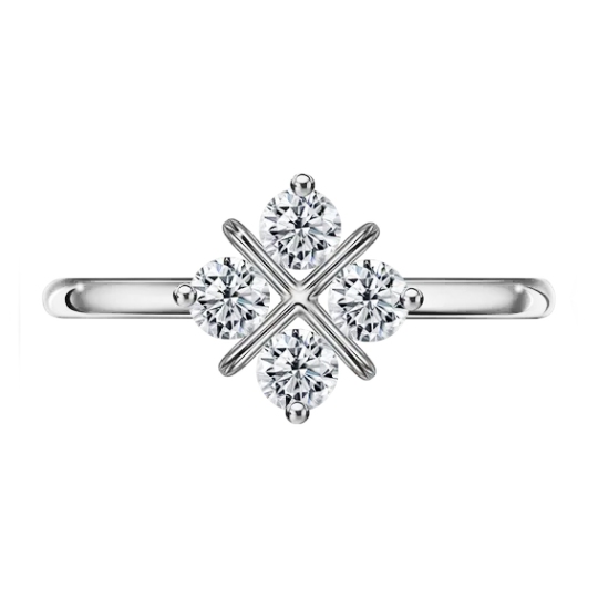 Кольцо из серебра с фианитами