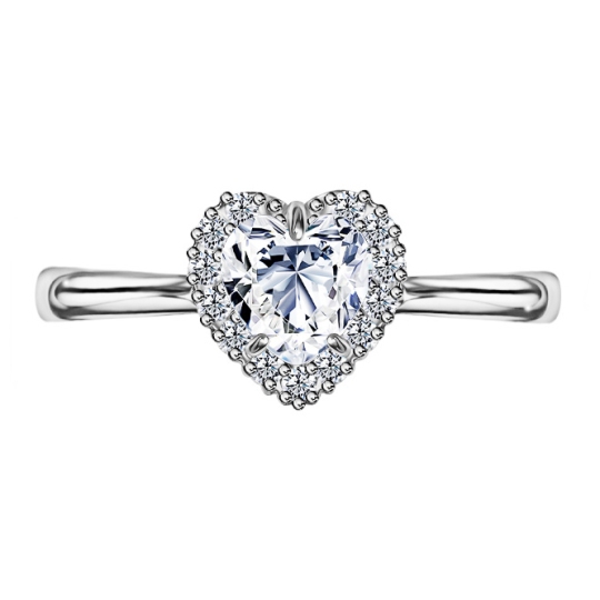 Кольцо из серебра с фианитами