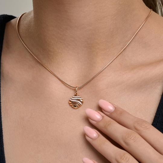 Подвеска из золота с фианитами