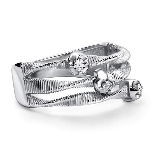 Кольцо из серебра с бриллиантом