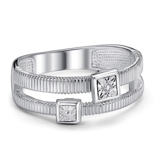 Кольцо из серебра с бриллиантом