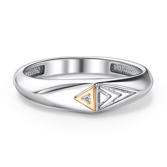 Кольцо из серебра с золотой вставкой и бриллиантом