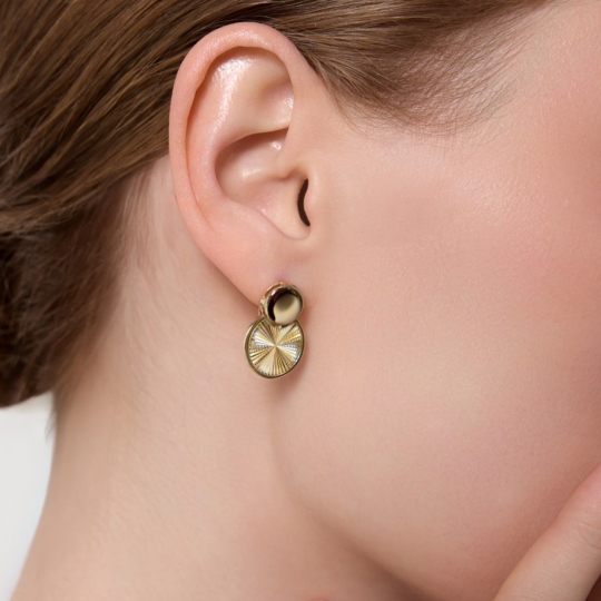 Серьги из лимонного золота с алмазной гранью