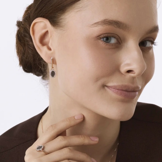 Серьги-трансформеры из золота с бриллиантами и черными бриллиантами