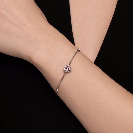 Браслет из серебра с ювелирным кристаллом и фианитами