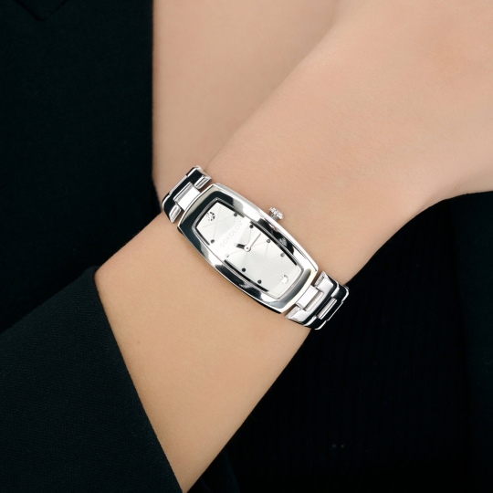 Женские стальные часы с фианитами