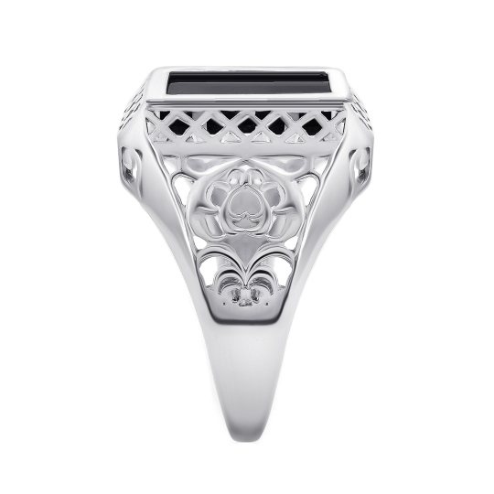 Кольцо-печатка из серебра с ониксом