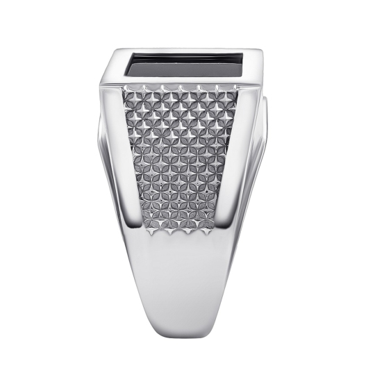 Кольцо-печатка из серебра с ониксом