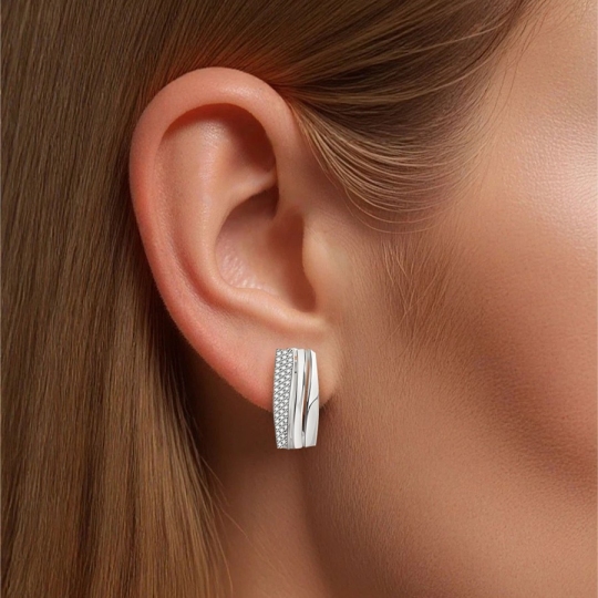 Серьги из серебра с фианитами