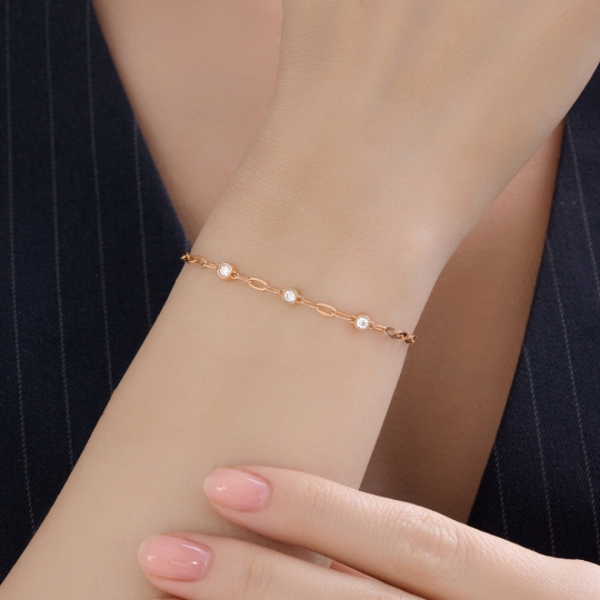 Браслет из золота с фианитами