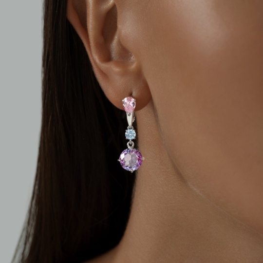 Серьги из серебра с ювелирными кристаллами и фианитами