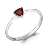 Кольцо из серебра с гранатом