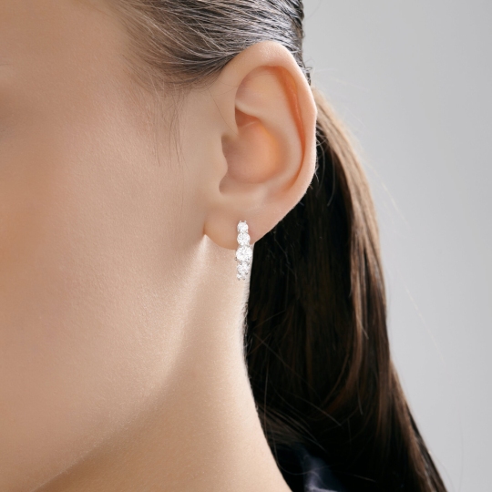 Серьги из серебра с фианитами