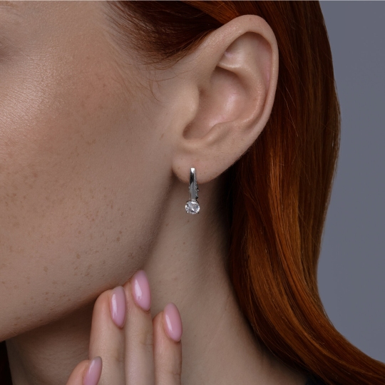 Серьги из серебра с фианитами