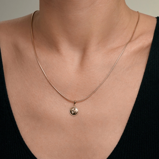 Подвеска из золота