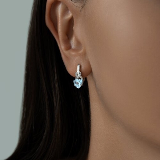 Серьги из серебра с топазами и фианитами