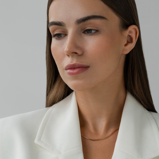 Колье из золота трехрядное плетения 