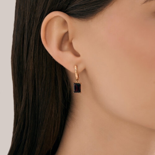 Серьги из серебра с позолотой и гранатами