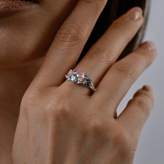 Кольцо из серебра с миксом камней